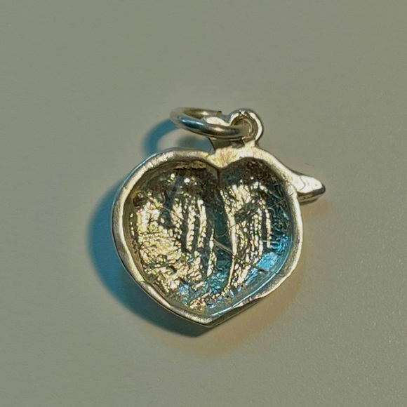 Sterling Silver Georgia Peach Charm! - Picture 2 of 2